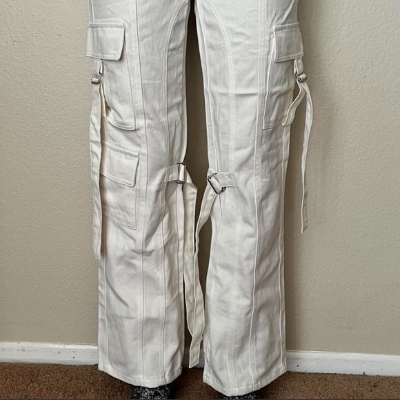 FASHION NOVA PANTS - Picture 5 of 6